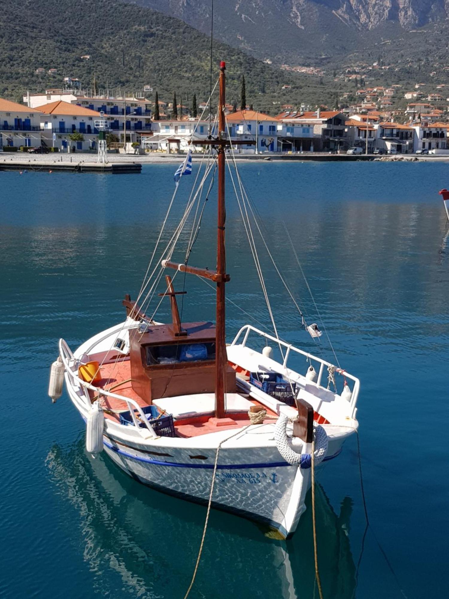 Lovely Traditionnal House With Sea View Tirós Buitenkant foto