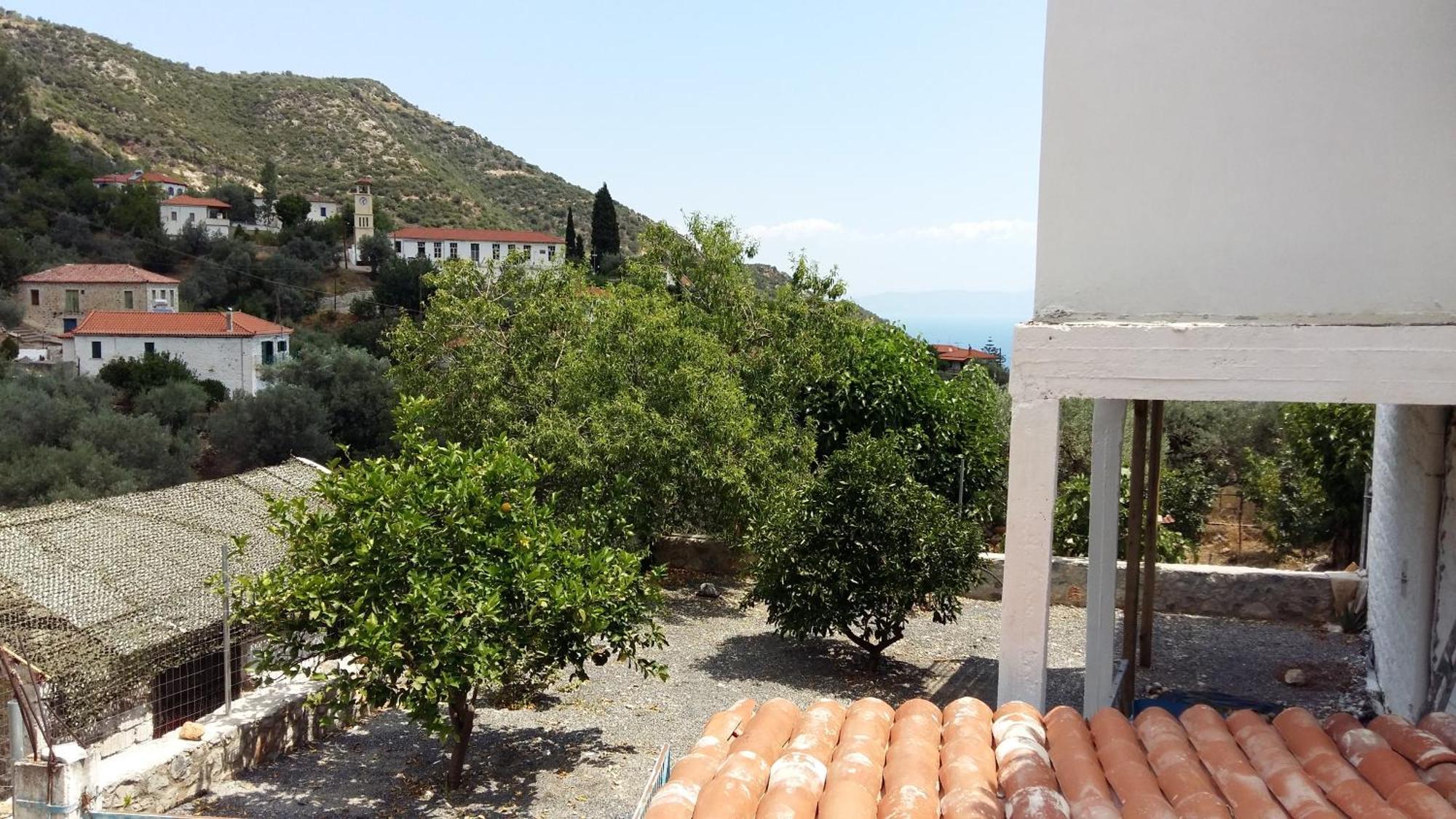Lovely Traditionnal House With Sea View Tirós Buitenkant foto