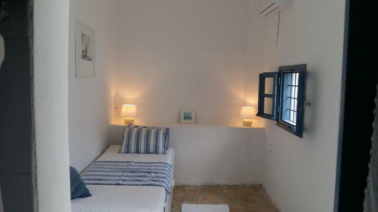 Lovely Traditionnal House With Sea View Tirós Buitenkant foto