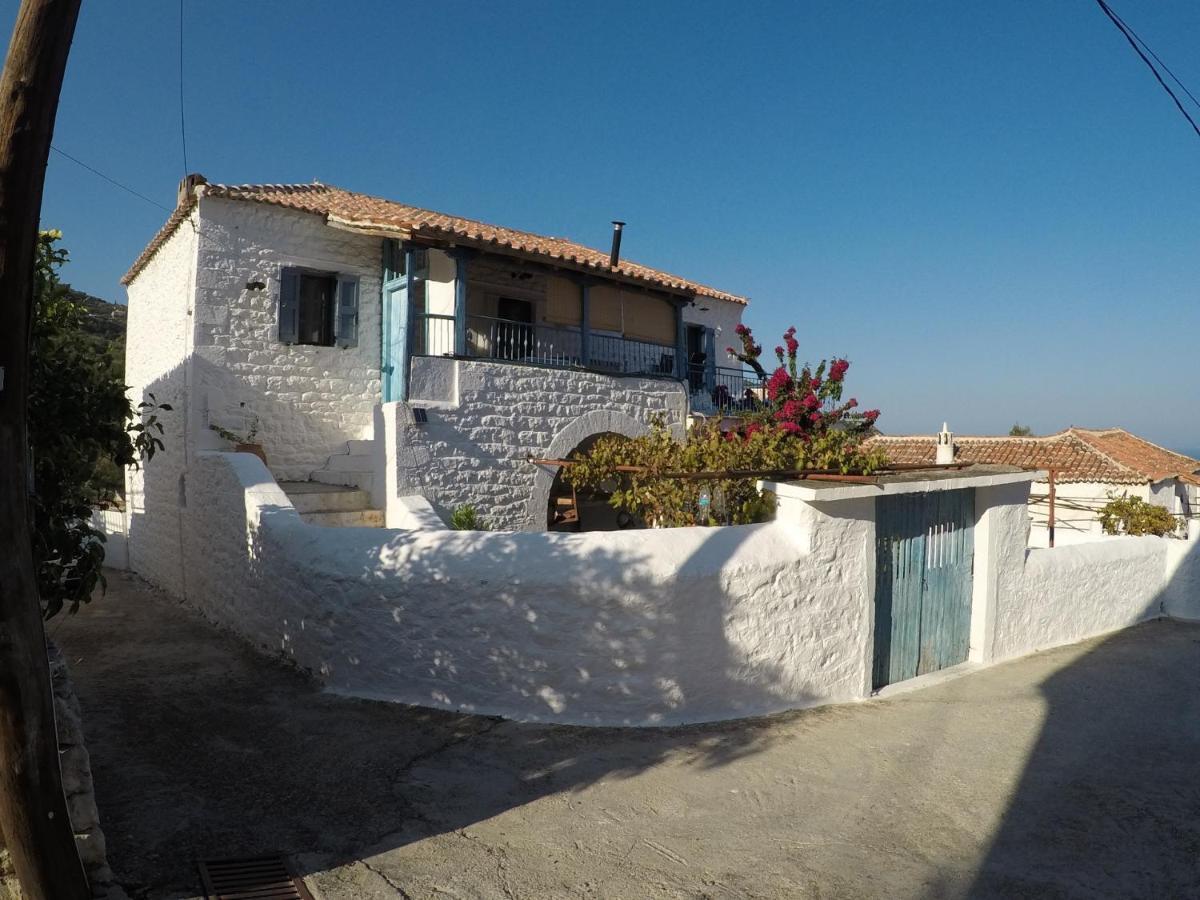 Lovely Traditionnal House With Sea View Tirós Buitenkant foto